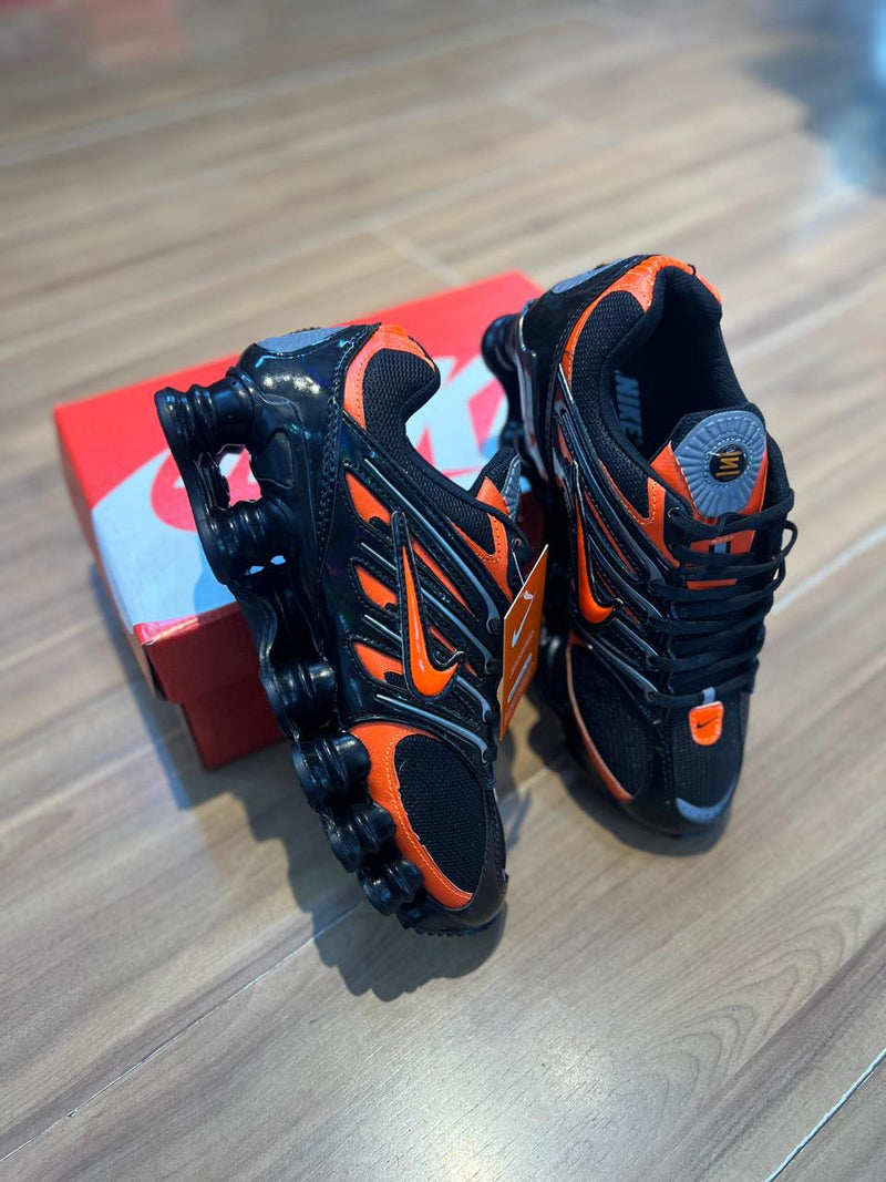 Tênis Nike 12 Molas TN